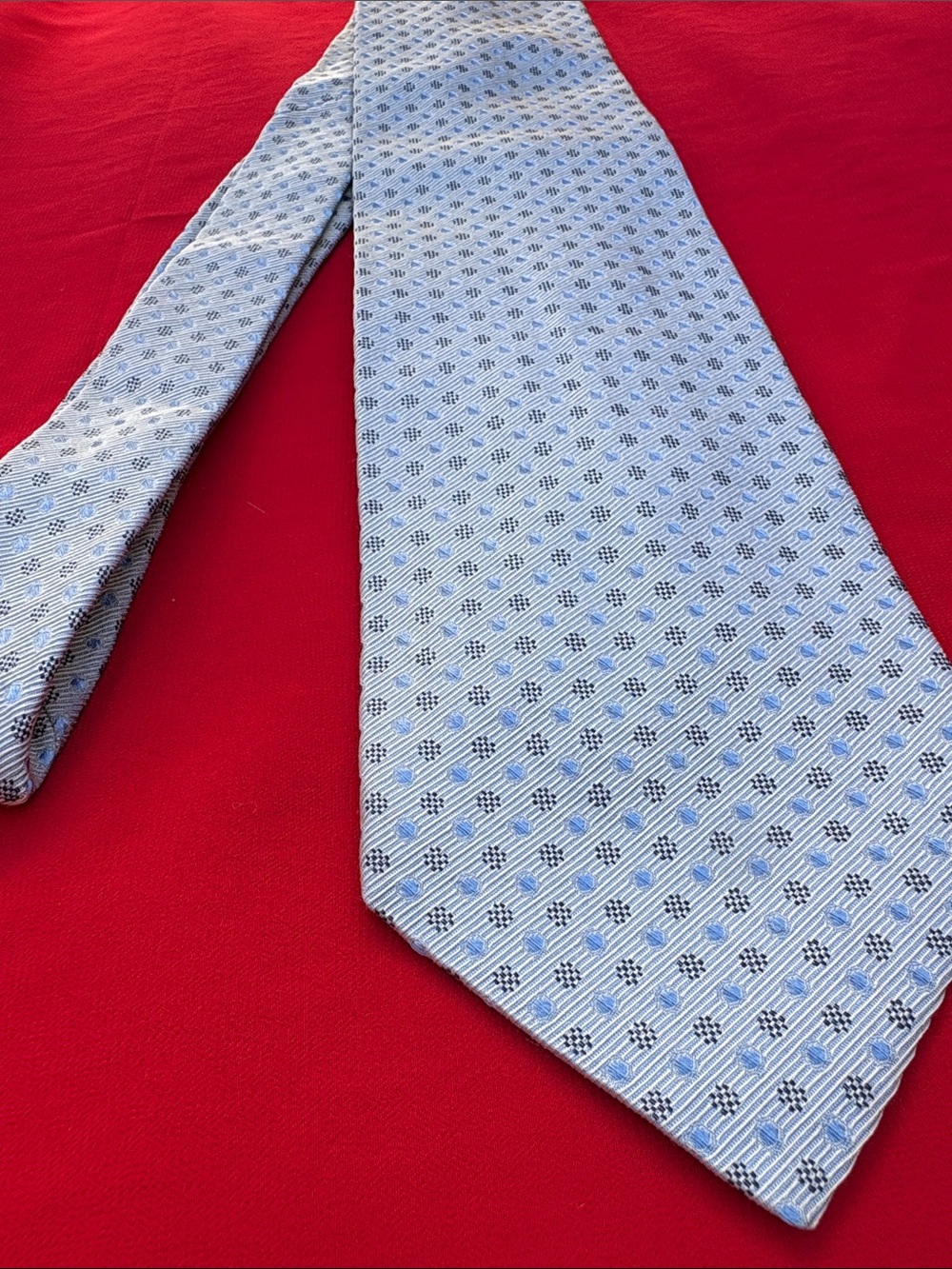 Faconnable gorgeous silk tie!